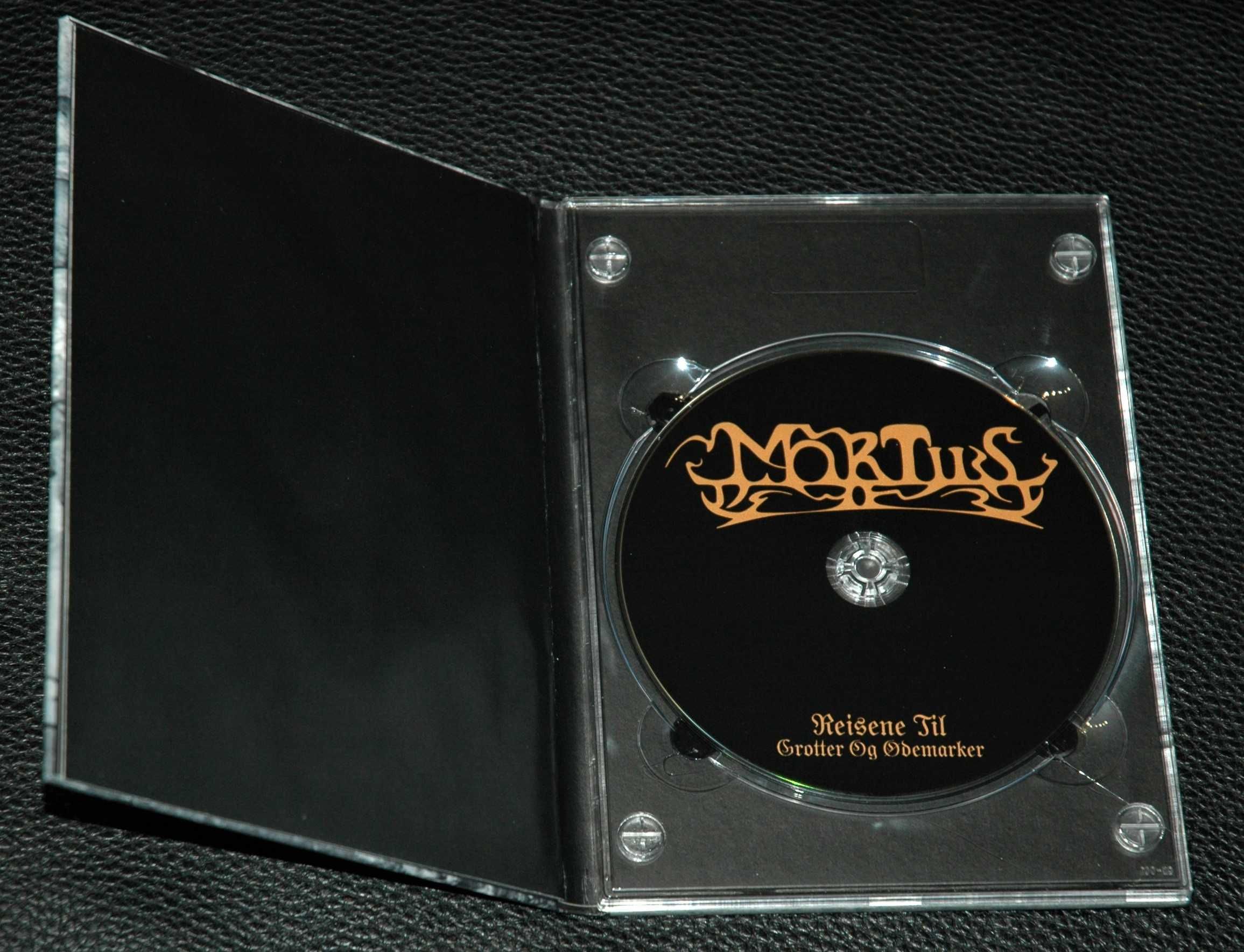 MORTIIS - Reisene Til Grotter Og Odemarker. 2018 Digibook. DVD.