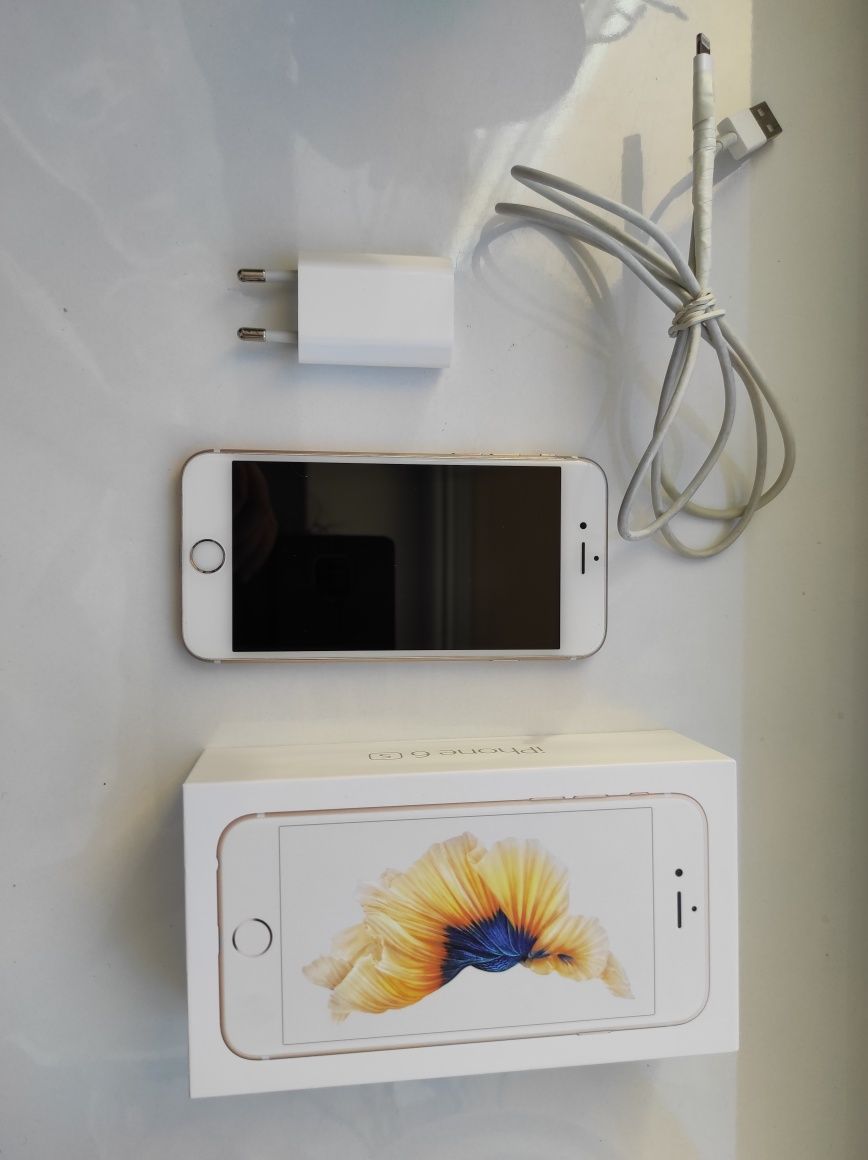 IPhone 6s  32 GB złoty