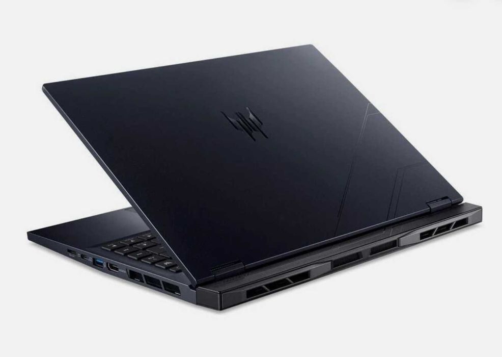 Acer Predator Helios 14-14.5 16GB 1TB SSD RTX4070 Intel Core Ultra 7