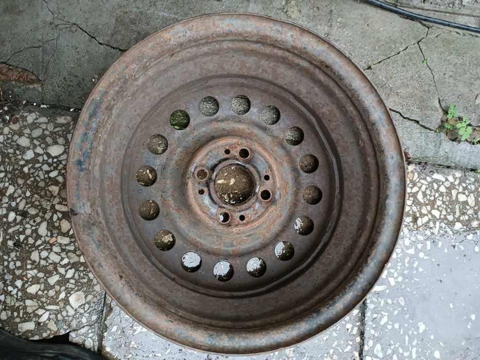 Диск bmw r14 ровный 4х100