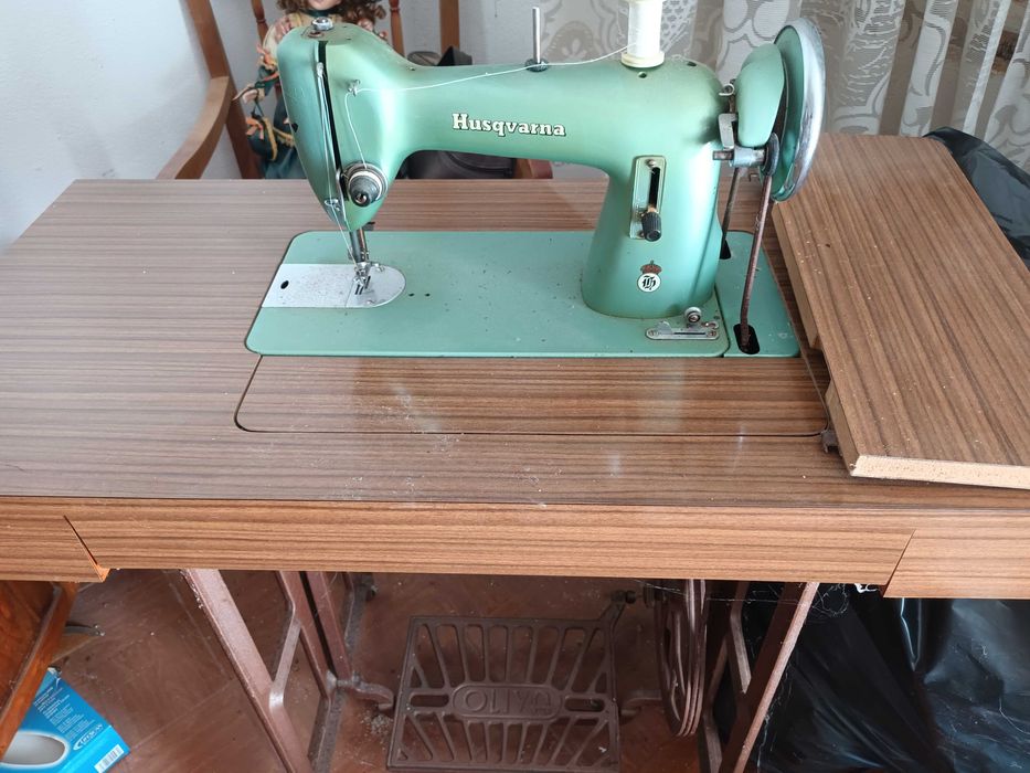 Maquinas de costura oliva e husqvarna