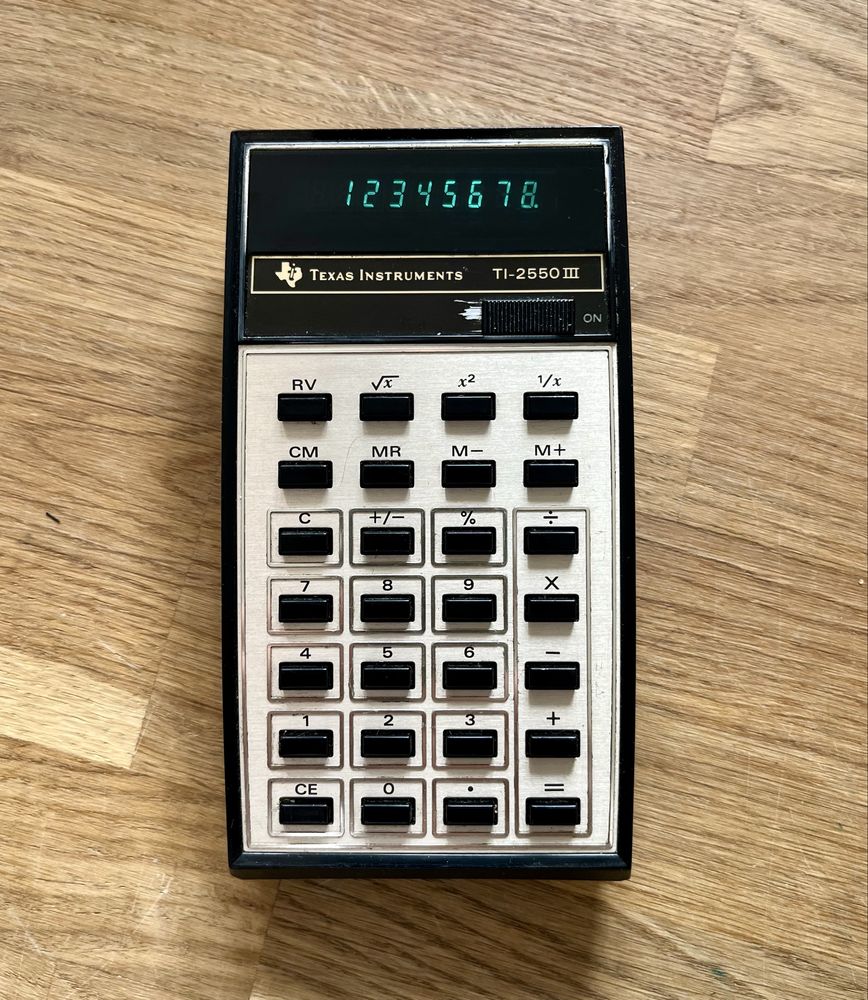 Stary kalkulator Texas Instruments TI-2550 II