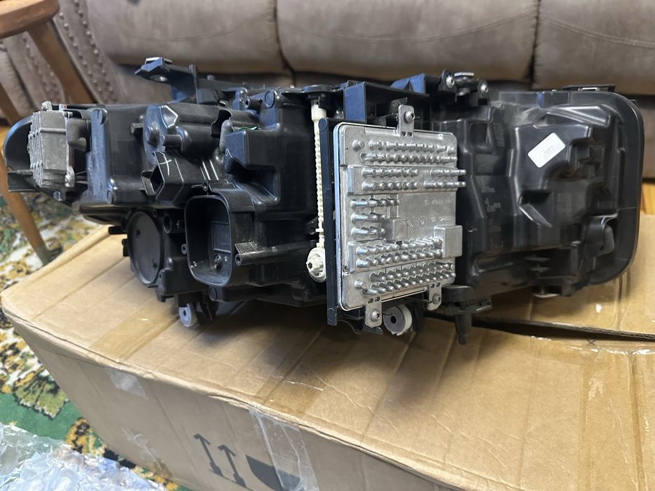 Продам фара левая на BMW G30 рестайлинг америка!