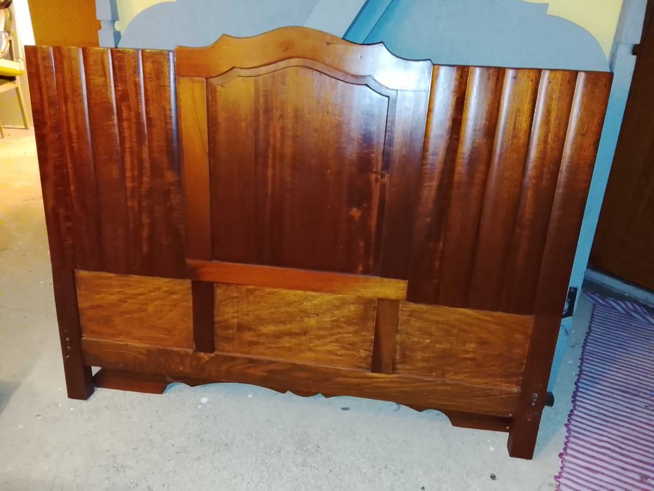 Cama de casal madeira maciça