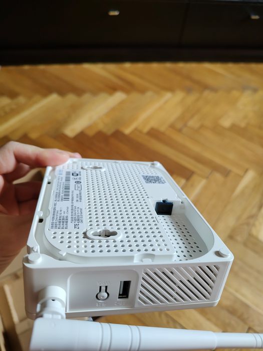 Маршрутизатор роутер ZTE zxhn f673av9 gpon