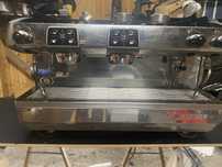 Ekspres dwugrupowy LaCimbali M24 + mlynek Casadio ENEA