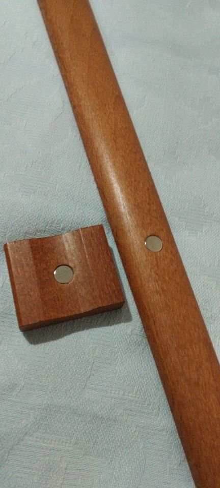 Ложка для взування дерев'яна на магніті Unikata