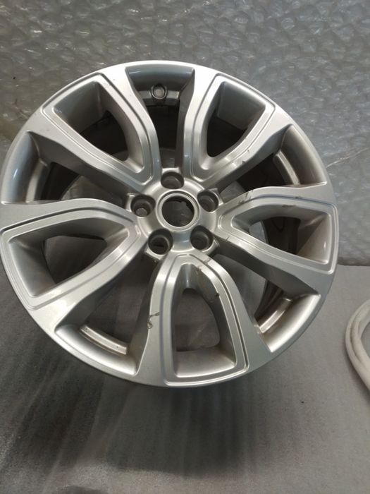 Range rover evoque (Lava farois)