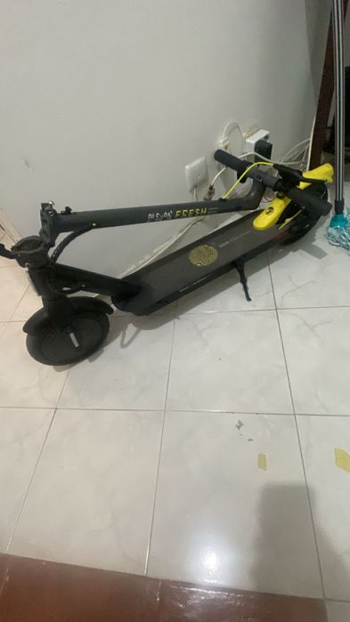 Trotinete e telemovel 300€