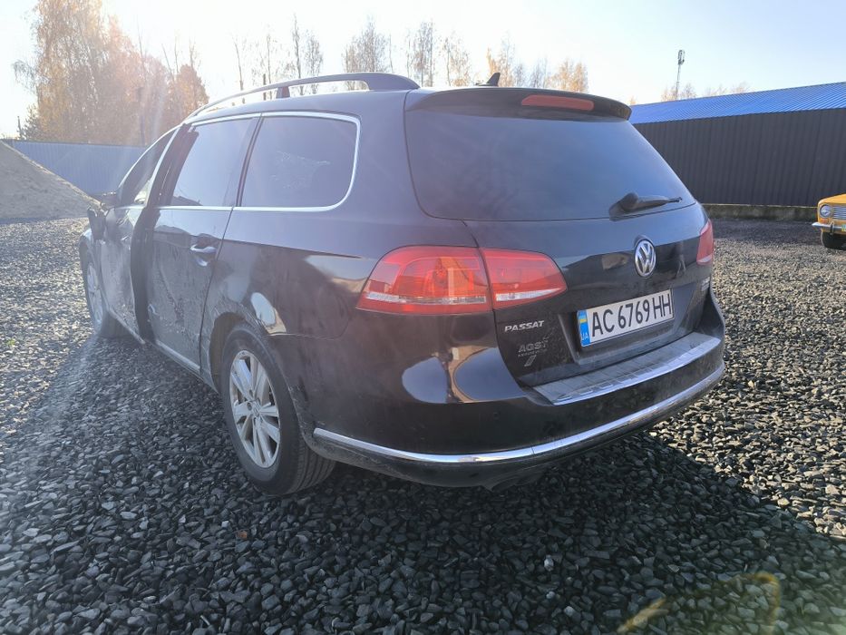 Volkswagen Passat 2011рік 2.0дизель