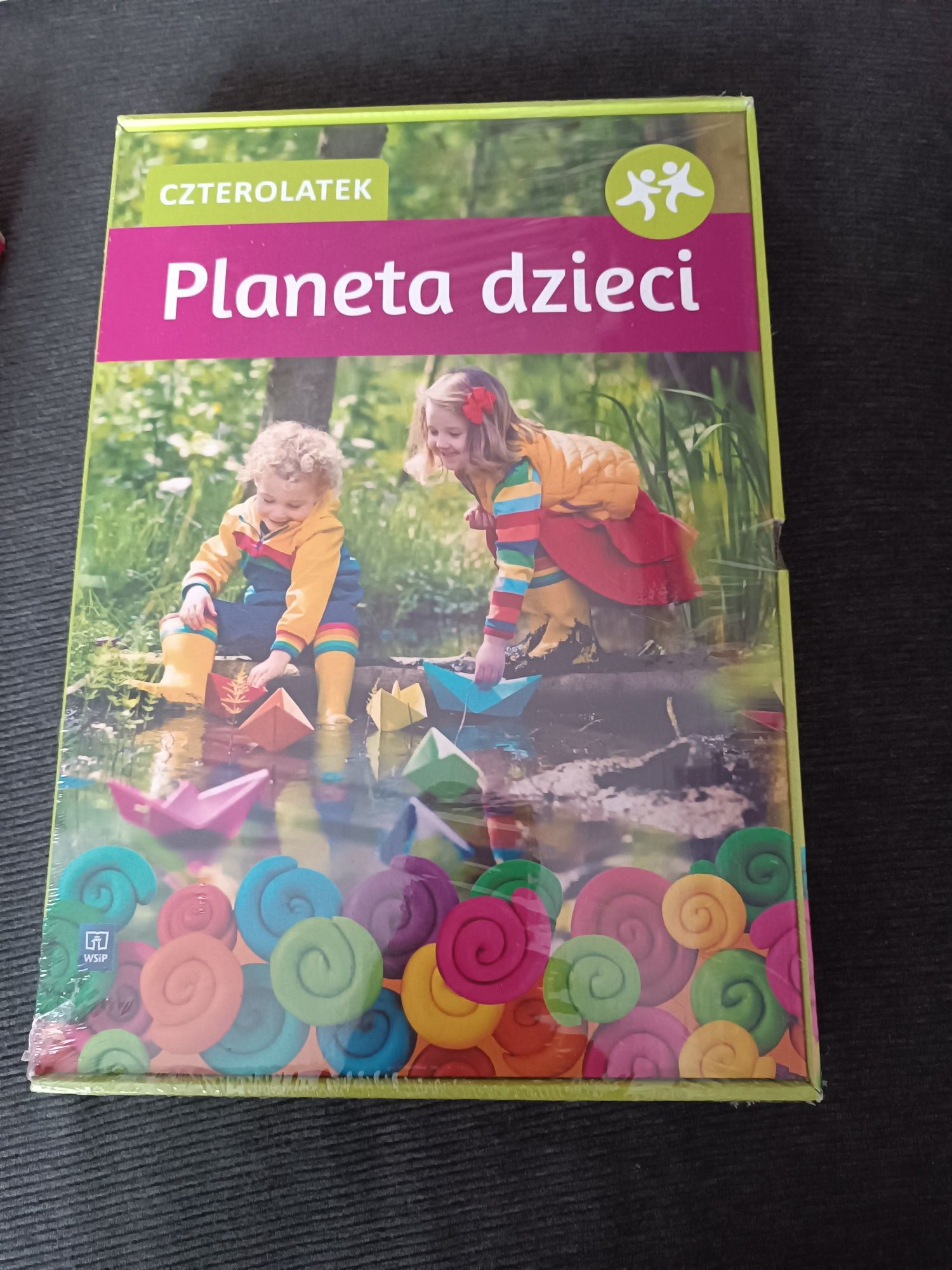 Planeta dzieci czterolatek box