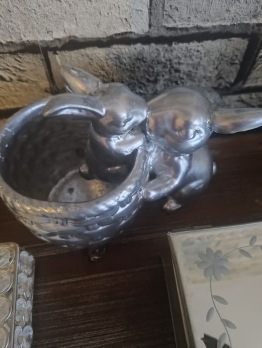 Szkatułki,zające cena za całość