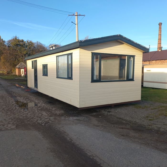 Całoroczny drewniany domek holenderski