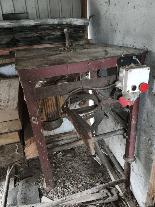 Frezarka dolnowrzecionowa