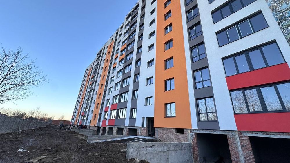 Продається 1 км квартира в тихому районі міста