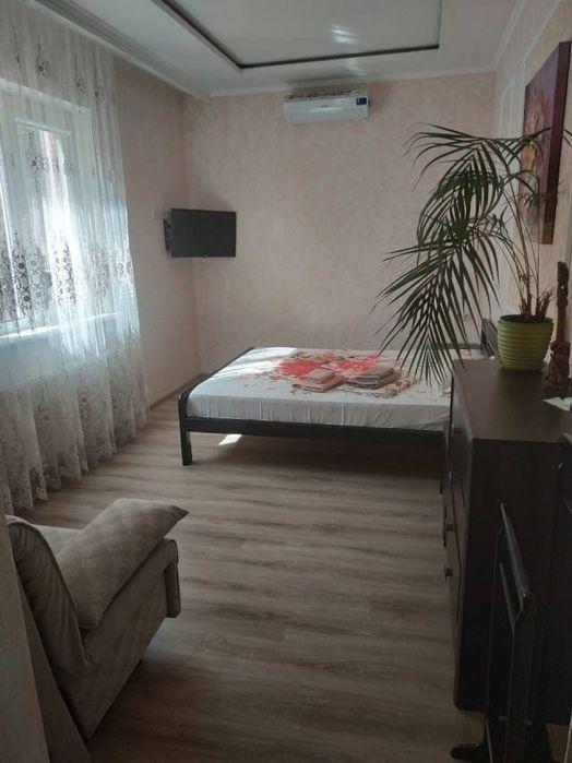 Сдам 2 дома Киевский район 2 к + кухня студия,солнечные батареи!