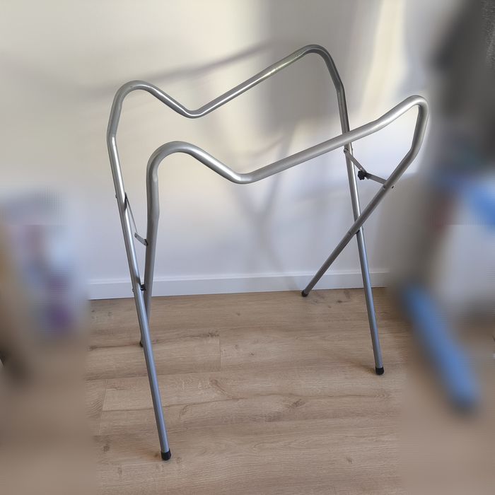 Stelaż pod wanienkę dla dziecka niemowalaka