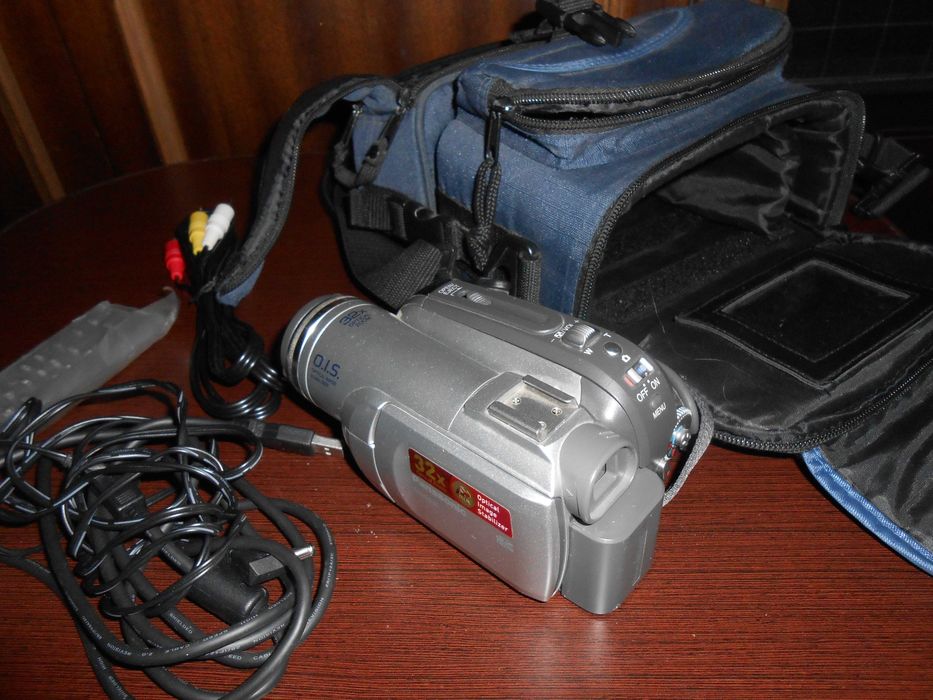 Камера Panasonic NV-GS85GC-S в отличном состоянии.