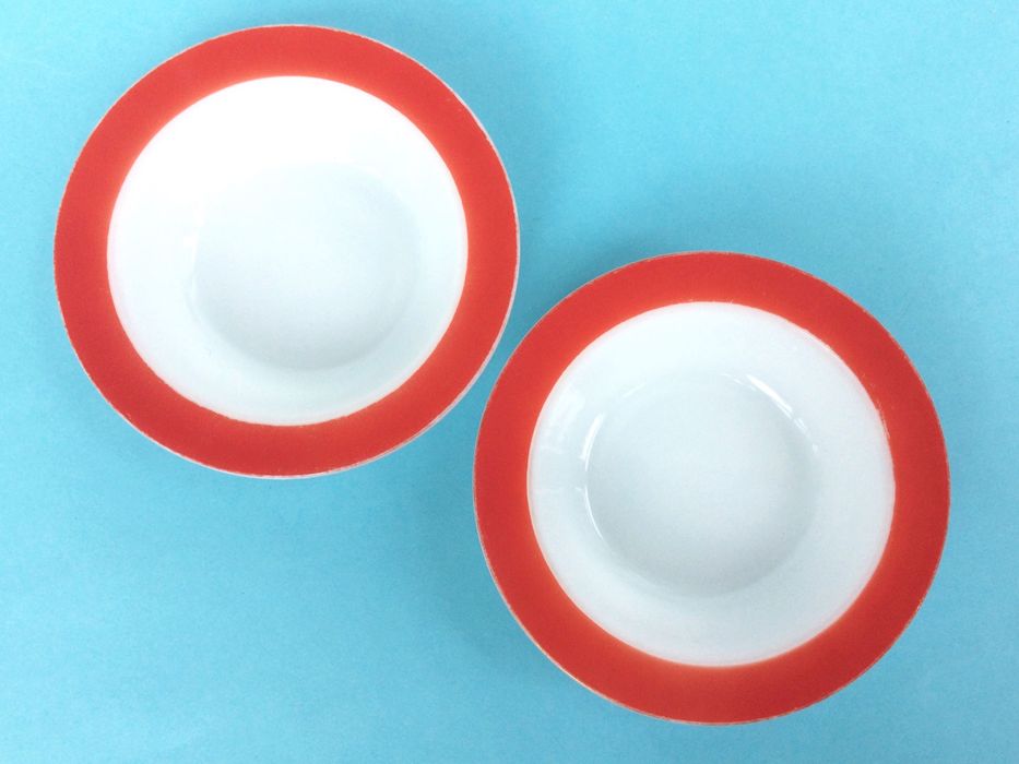 Conjunto de 2 Tigelas JAJ Pyrex | anos 60 | Branco e Rosa | 15 cm