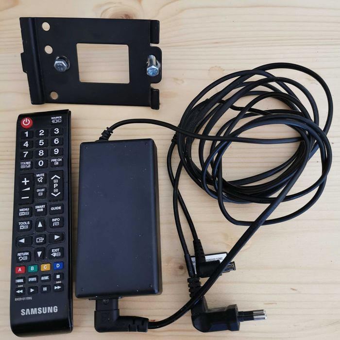 Samsung-UE32J4500AW TV 80cm / 32"