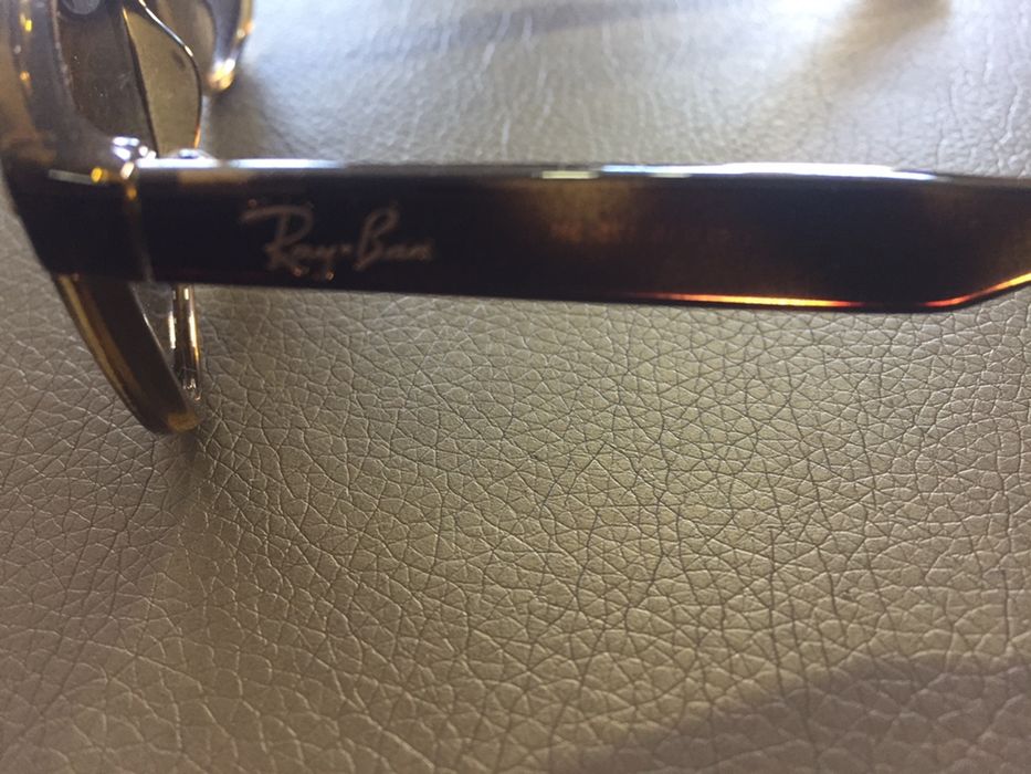 Oculos de sol em excelente estado, qualidade