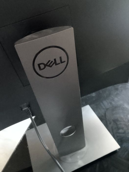 монітор Deel P2719H