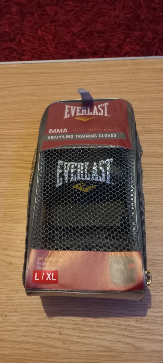 Luvas MMA "L - XL"