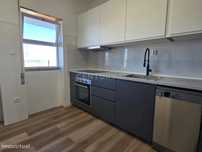 Apartamento T3 transformado em T2 totalmente remodelado no centro de M