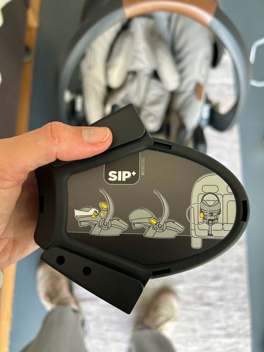 Ovinho Izi Go Modular X1 + sistema Isofix