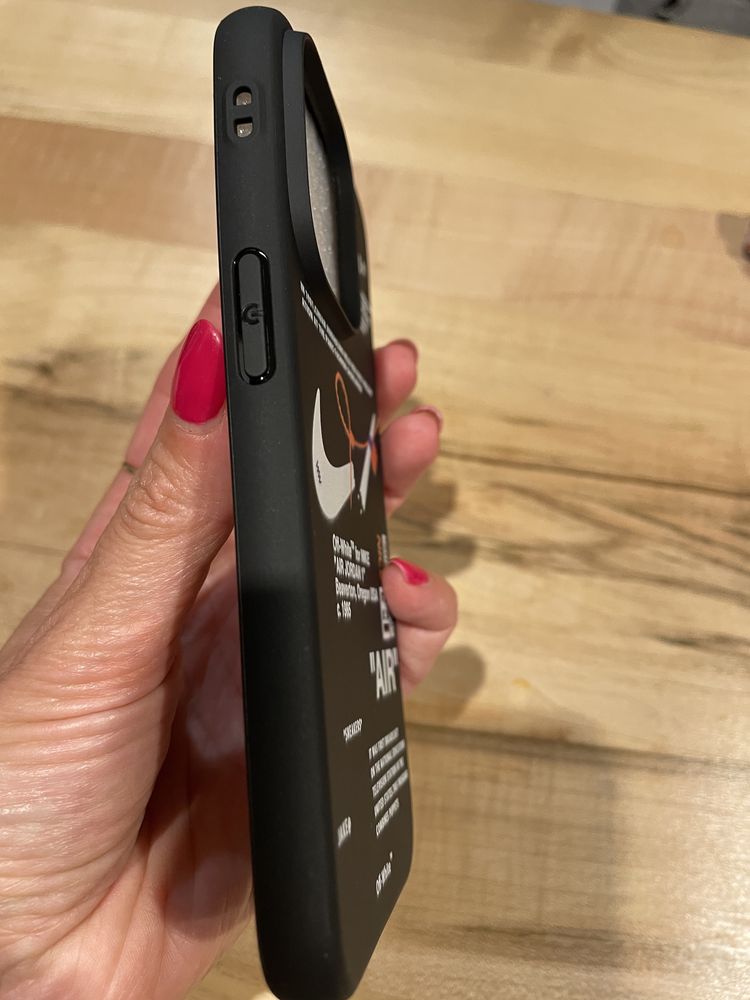 Etui iphone 14 pro off white Nike air jordan