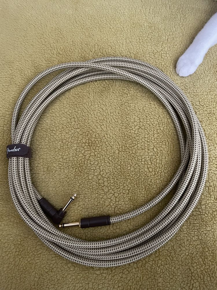 FENDER Deluxe Series 5,5m Instrument Cable Tweed Angled