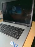 Sprzedam laptopa samsung