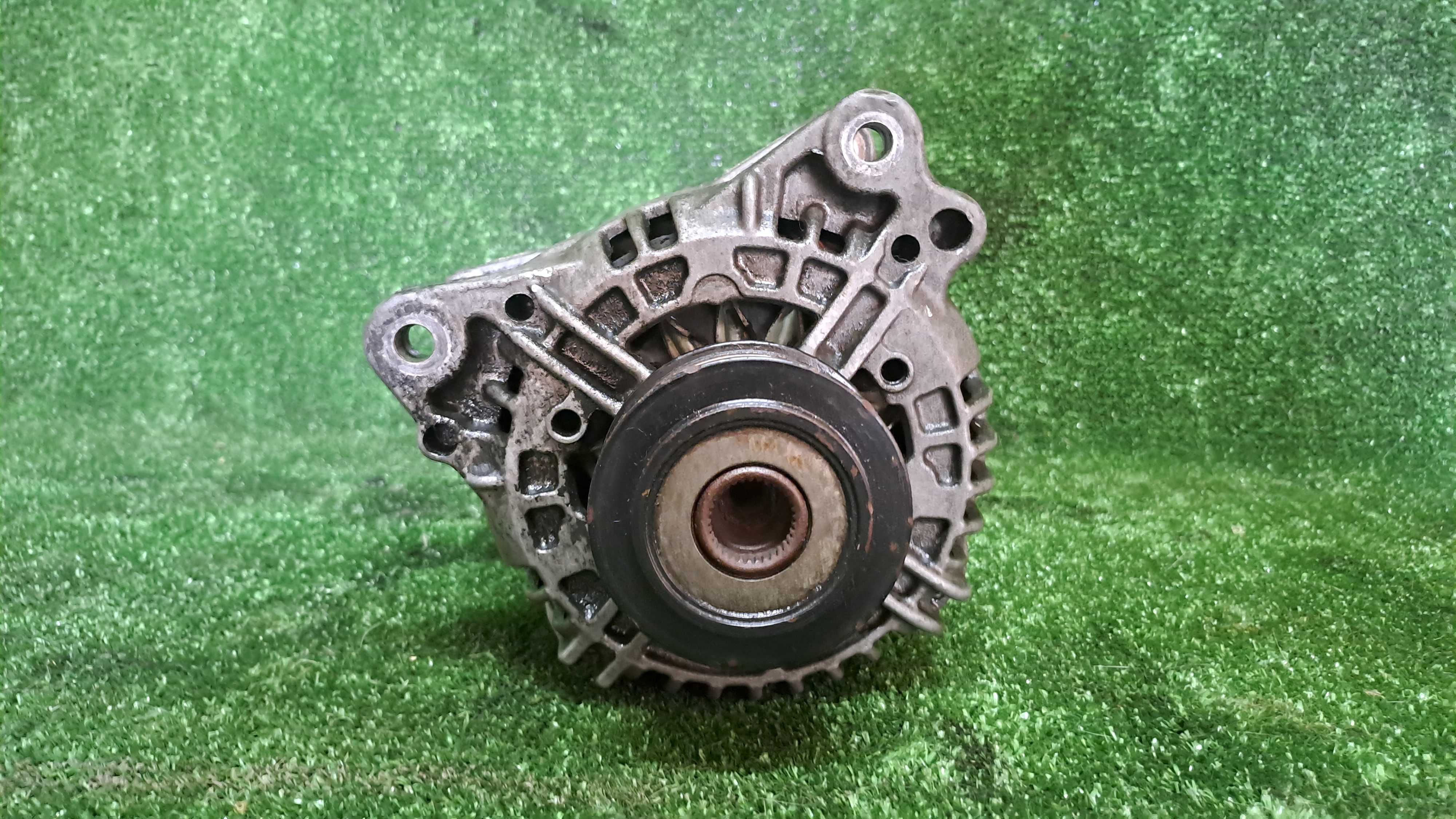 Alternator Volkswagen LT 28-46, 2.8 TDI - Bosch 96-05r.