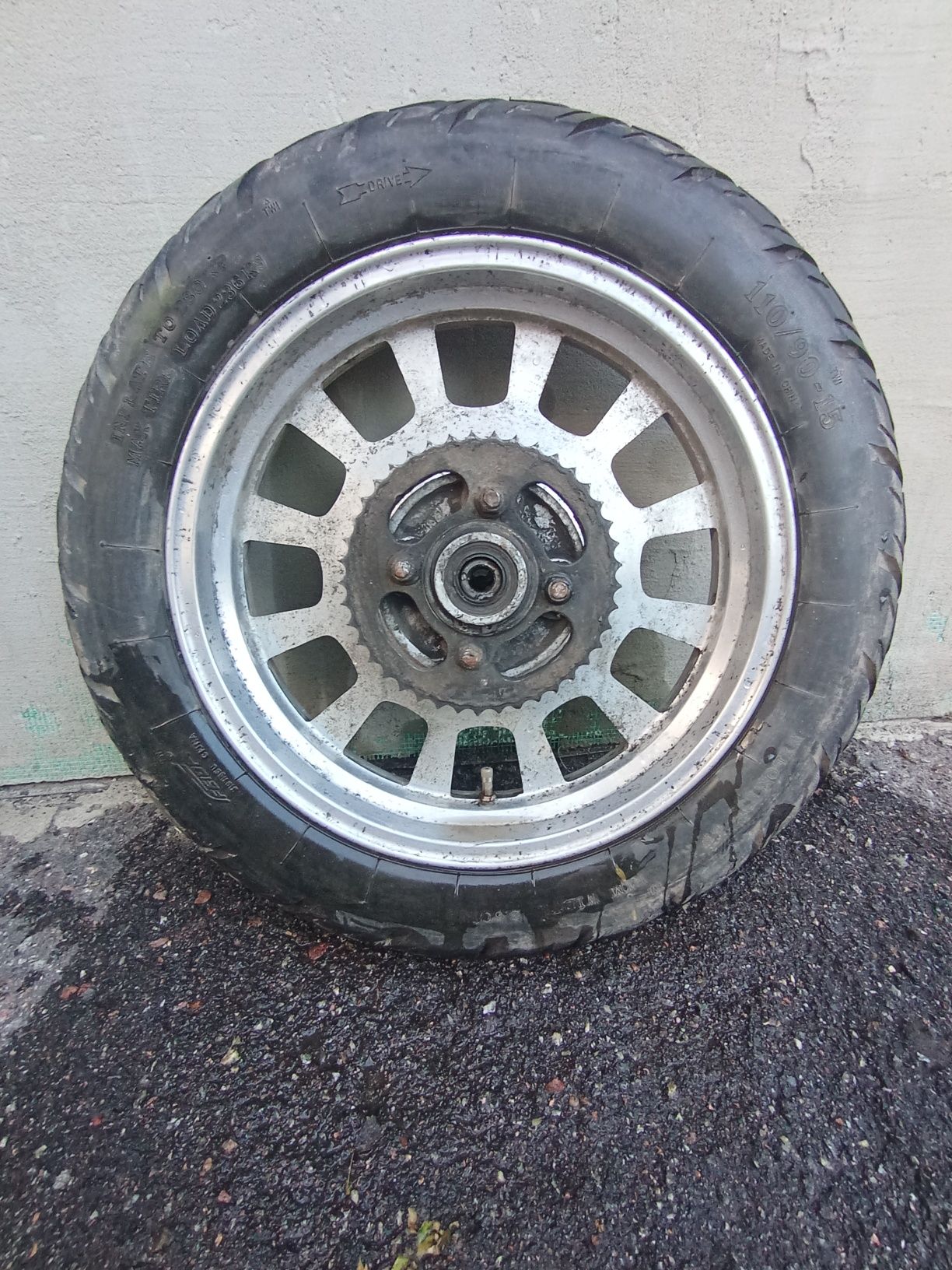 Продам колесо R15 задне