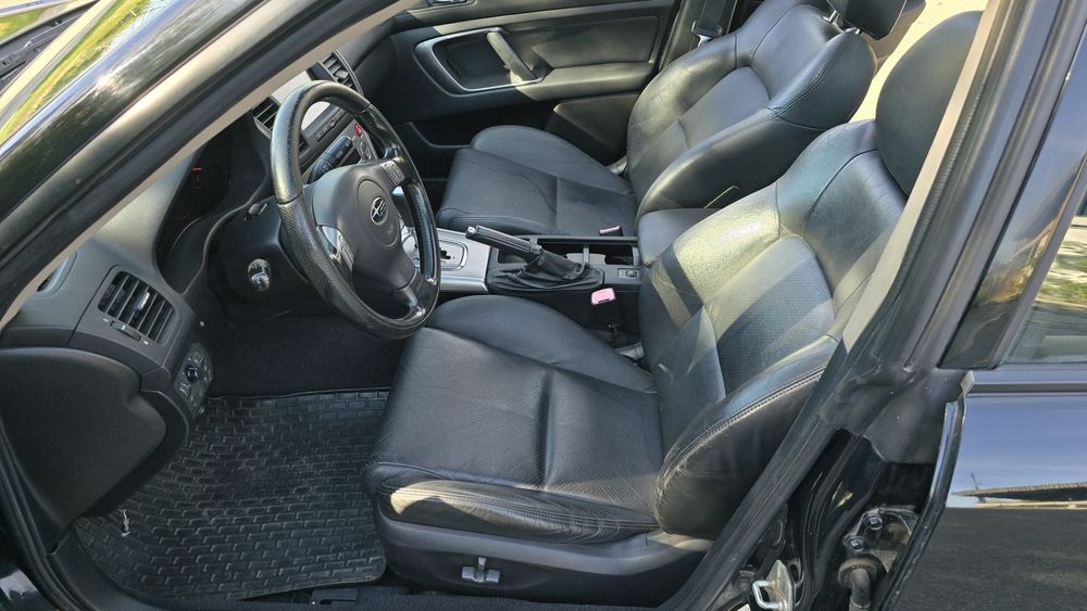 Subaru Legacy 2005 3.0 H6