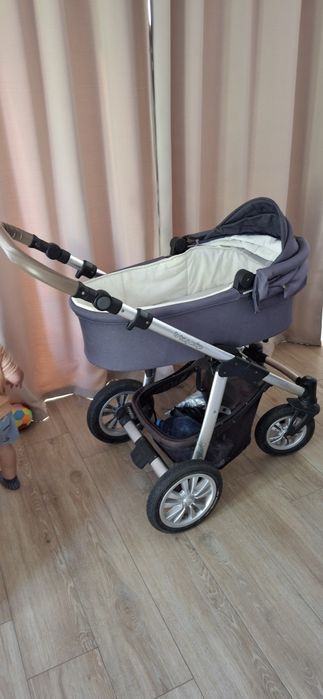 Cały zestaw: wózek 3w1, fotelik, baza Isofix