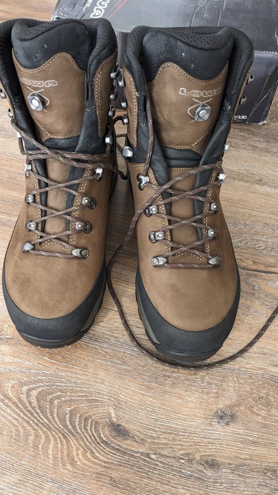 Черевики Lowa Tibet нові Goretex