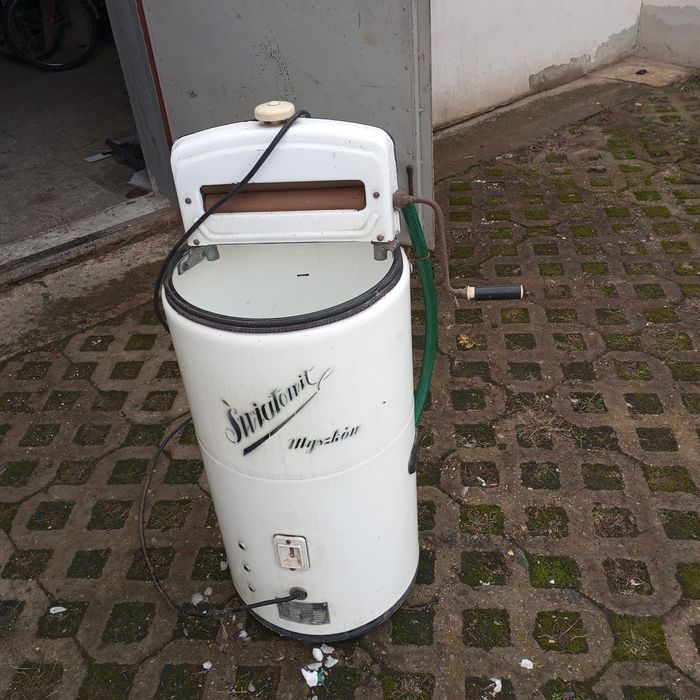 Pralka Światowit, Frania.