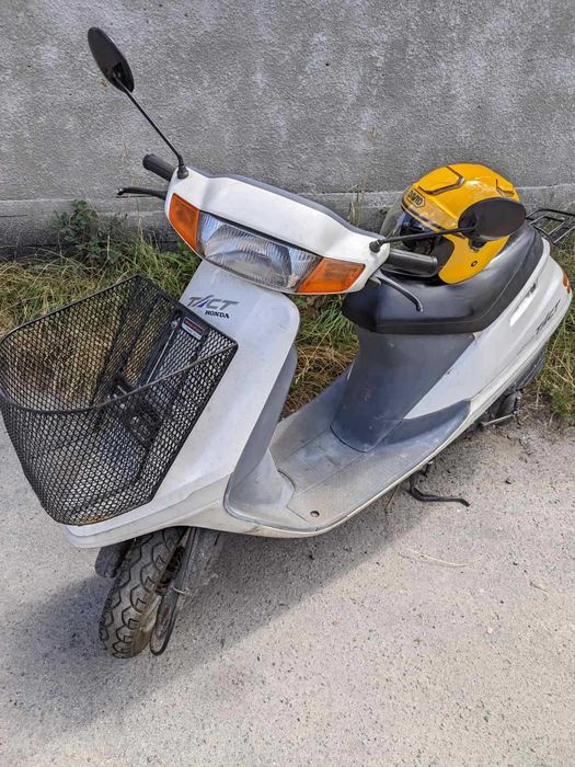 Скутер Honda AF 24 E