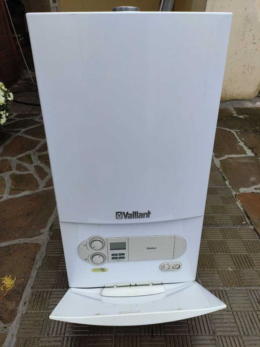 Газовый котел 2х контурный турбированный Vaillant turbo tec plus
