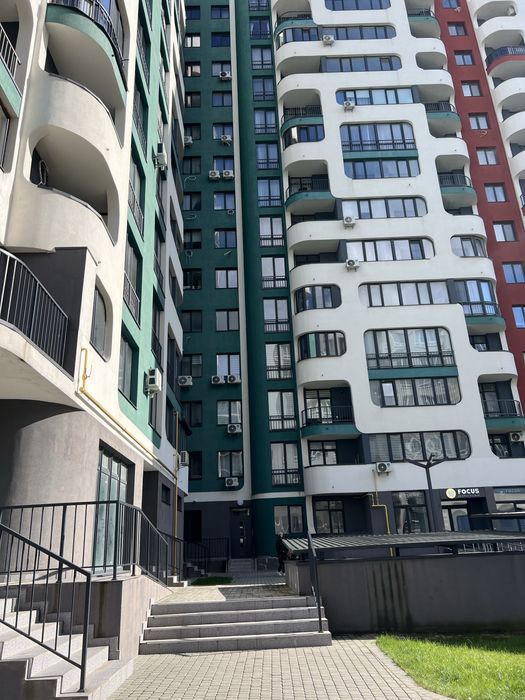 Продаж 2 кімнатна квартира , вул. Трускавецька