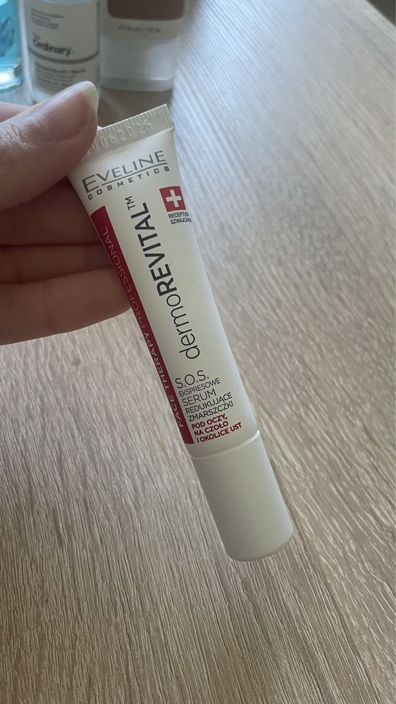 Eveline sos serum redukujace zmarszczki