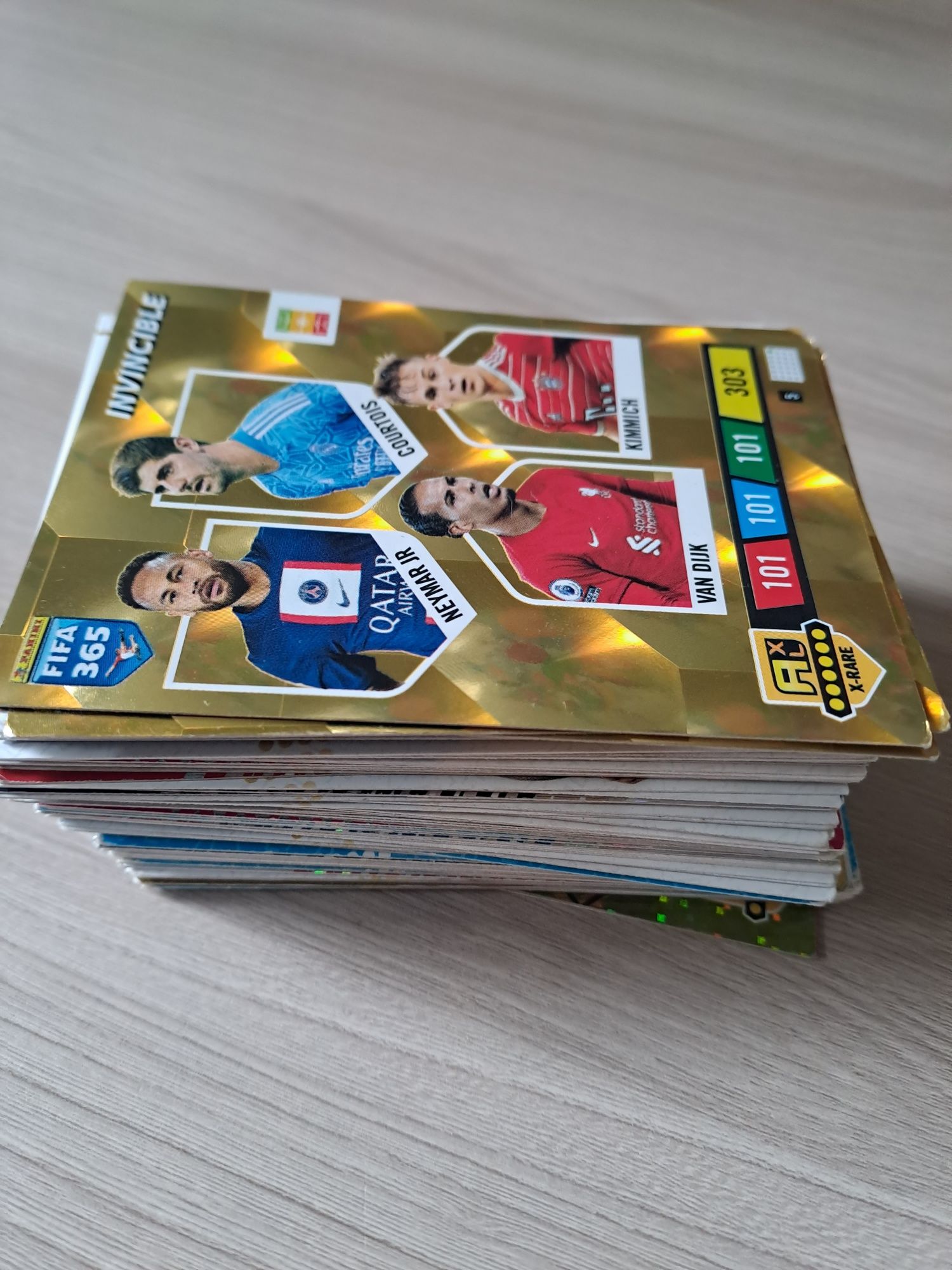 Karty piłkarskie panini Fifa 365-  2023