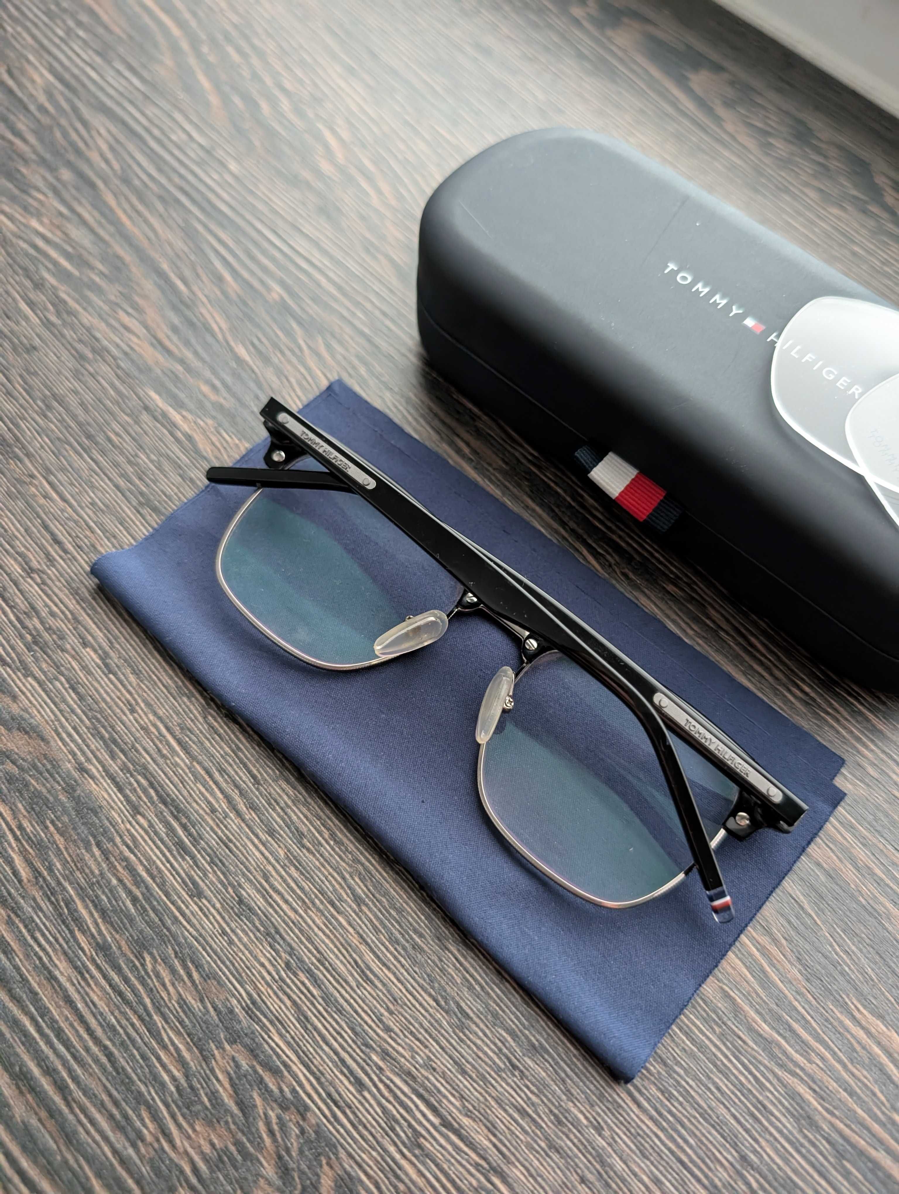 Okulary oprawki Tommy Hilfiger korekcyjne Browline Clubmaster