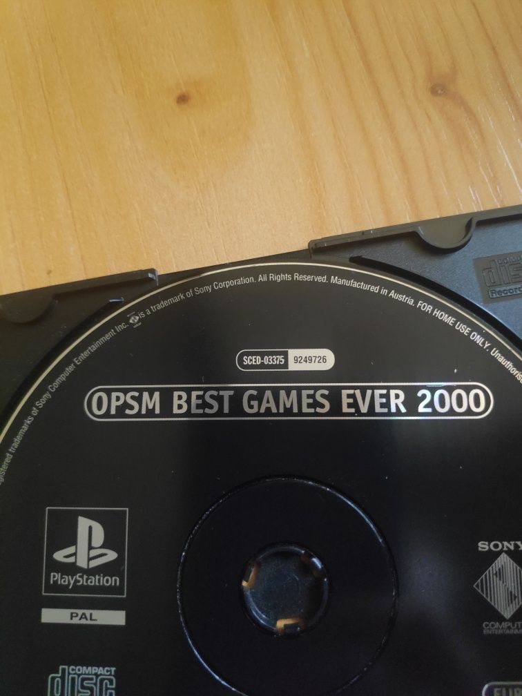 OPSM BEST GAMES EVER 2000 Playstation 1
