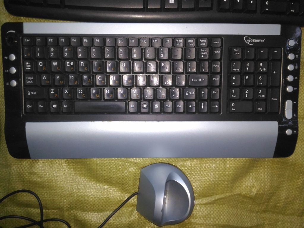 Клавіатура Microsoft RT9470 Logitech K120 Gembird Genius Codegen Sven