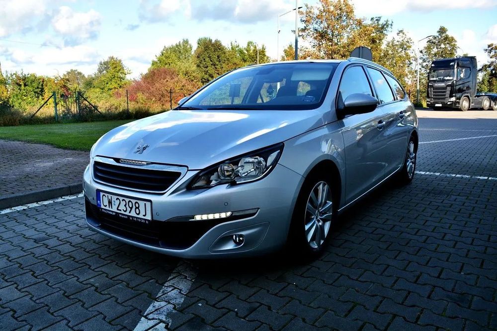 Peugeot 308 Nawigacja, Klimatyzacja, Hak, Panorama