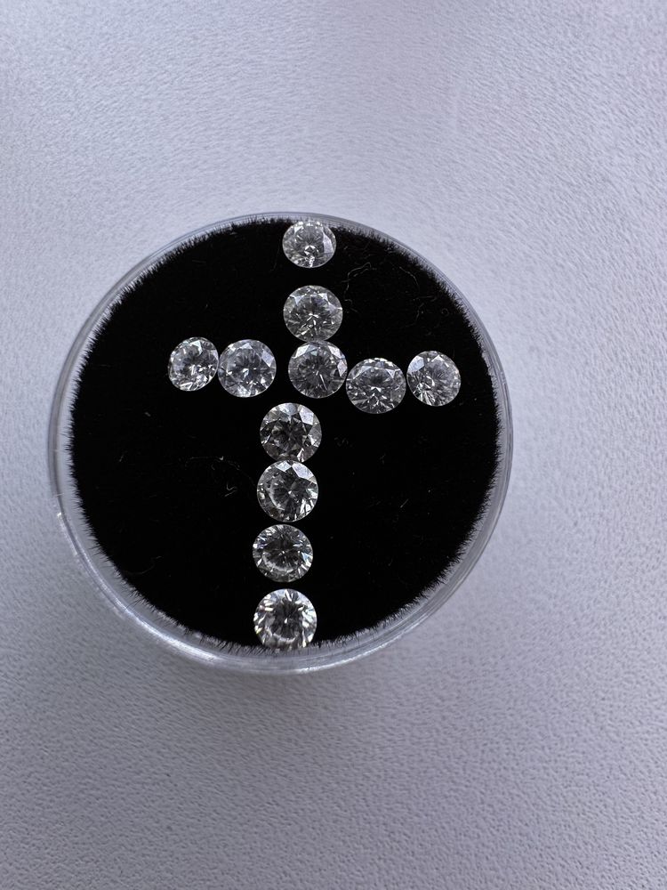 Золотий хрестик з діамантами,природні діаманти,бриллианты  1.54 ct.