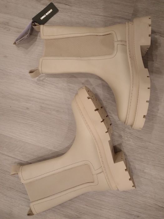 Botki skórzane Gino Rossi 222FW106 nowe oryginalne opakowanie beż 39