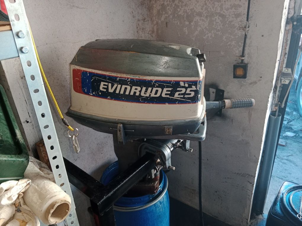 Silnik zaburtowy evinrude 25km